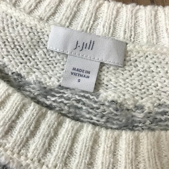 J. Jill Gray White Fair Isle Sweater Size S EUC - Picture 3 of 4